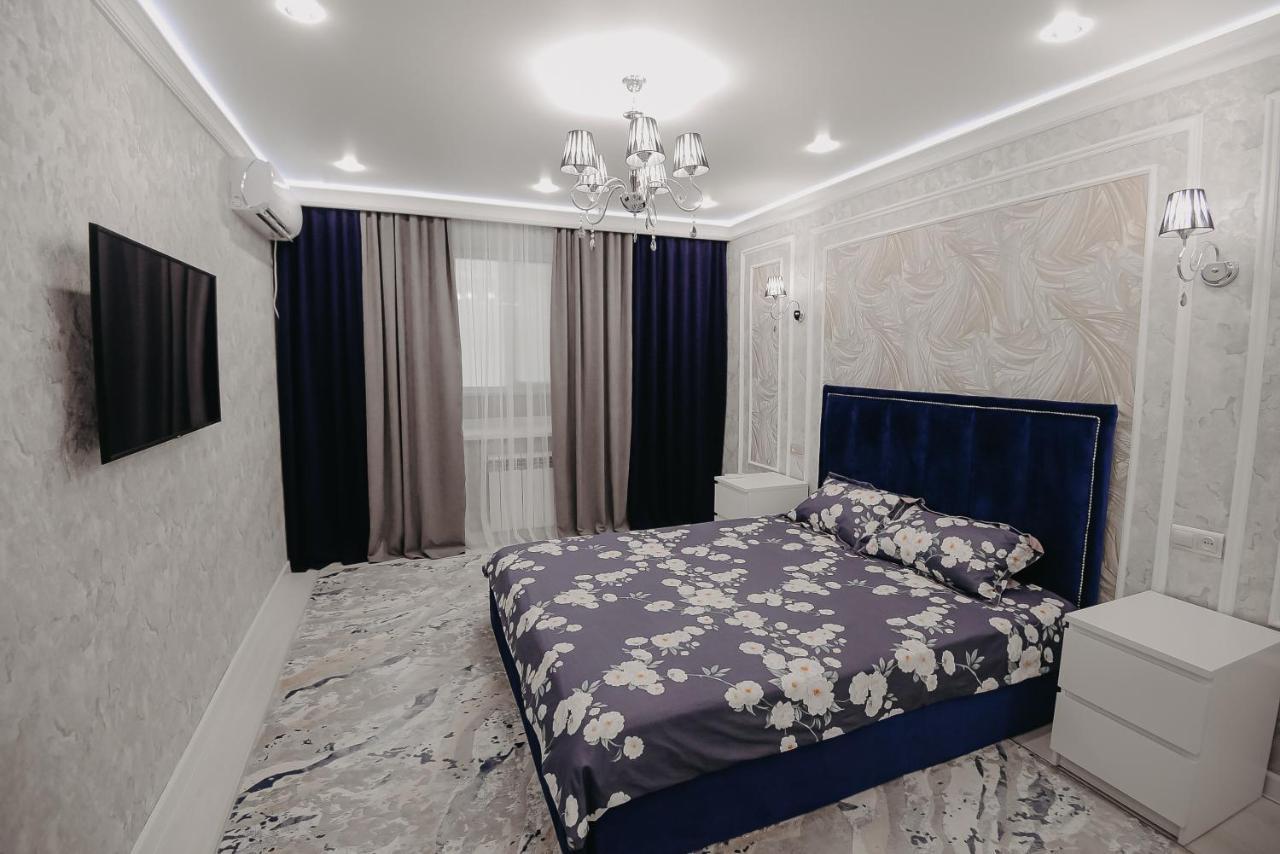 Vip Апартаменты Однокомнатная Квартира Oral Exterior foto