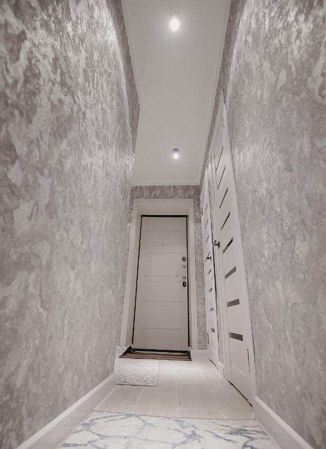 Vip Апартаменты Однокомнатная Квартира Oral Exterior foto